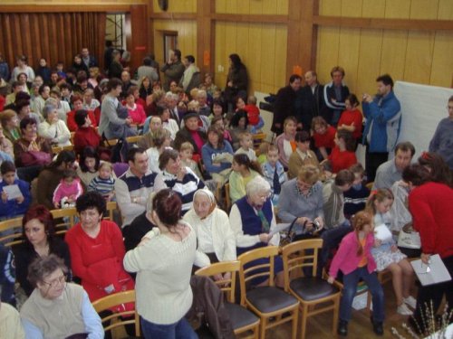 Hraje celá dědina aneb S veselou myslí na nesmysly. - 18.3.2006